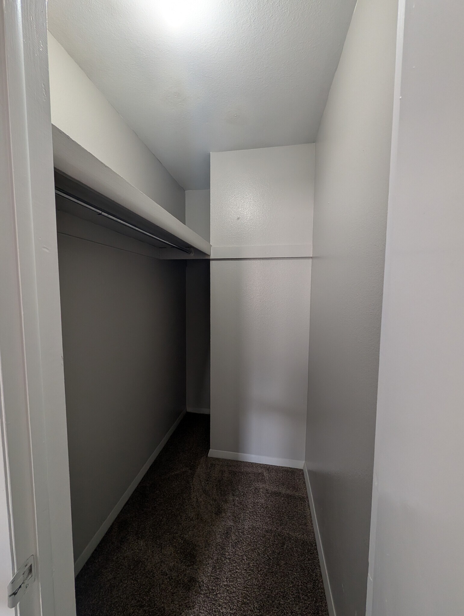 Building Photo - 9533 W Alameda Ave