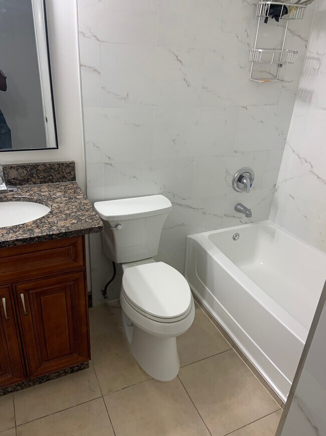 Building Photo - 7785 Murcott Cir