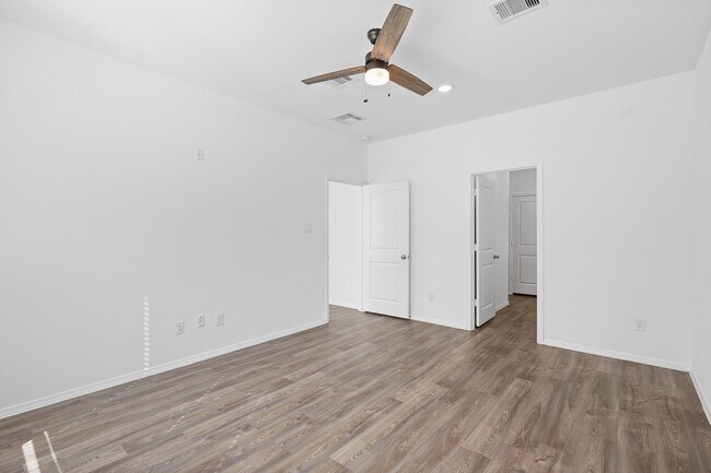 Building Photo - 23810 Maida View Trl