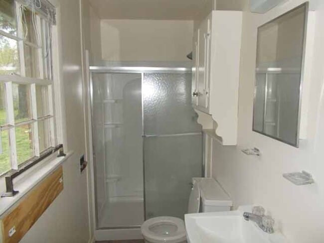 Building Photo - 01735