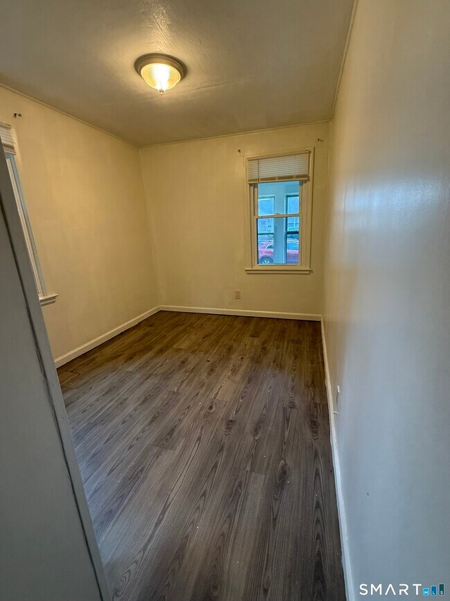 Building Photo - 24-26-26 Judson Ave