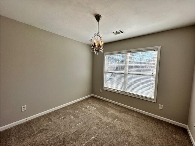 Building Photo - 2403 Walnut Tree Ln
