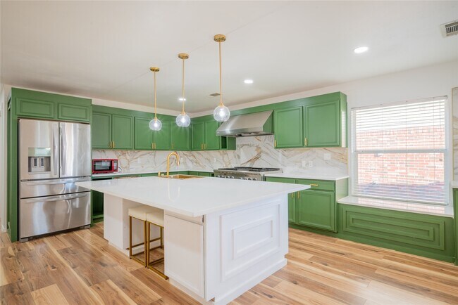 Building Photo - 7246 Wimberly Oaks Ln