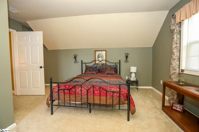 Building Photo - 441 Liberty Hwy