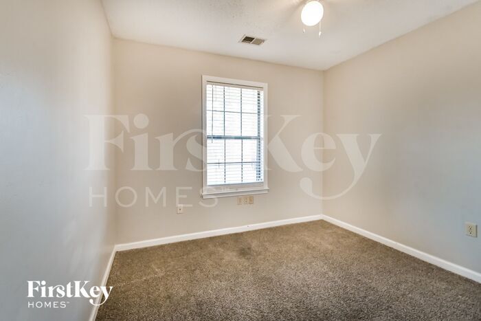 Building Photo - 7185 Ransdorp Dr