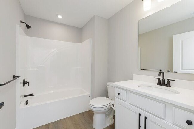 Building Photo - Gorgeous Newly Built 3 Bedroom 3 Full Bath on Golf Course in Westfield!