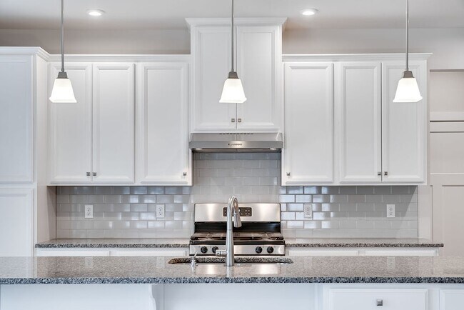 Building Photo - 1124 Watermark Way