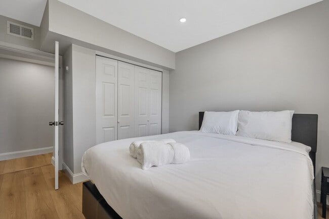 Building Photo - 3810 Nicholson St