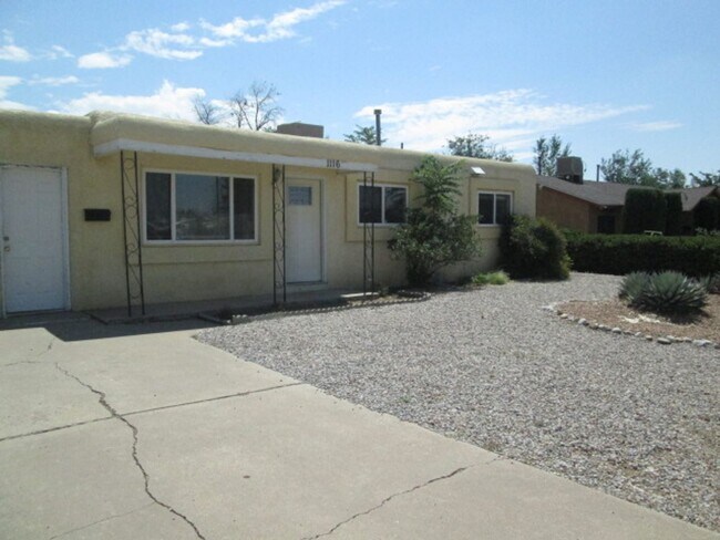 Building Photo - Here It Is!