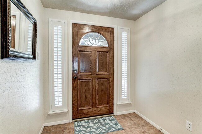 Building Photo - 11507 Wolf Run Ln