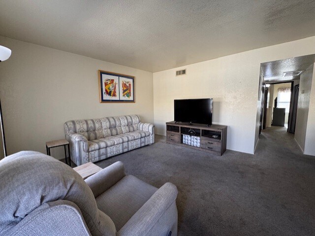 Building Photo - 454 Riverfront Dr