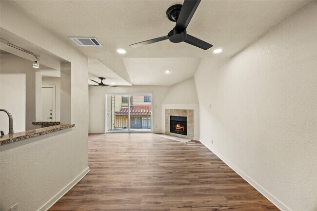 Building Photo - 4777 Cedar Springs Rd