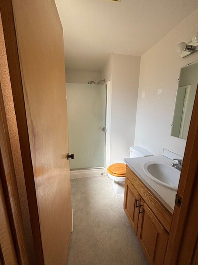Building Photo - 217 E Belair Dr