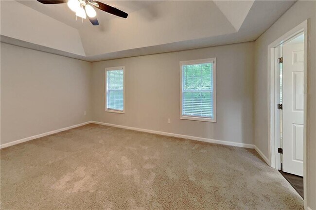 Building Photo - 114 Tannin Ct