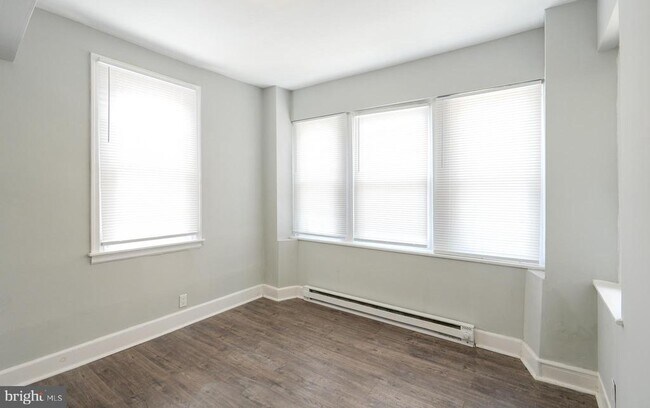 Building Photo - 7401 Andrews Ave