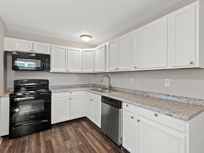 Building Photo - COMING SOON! Lovely Spacious Home in Tates Creek; Garage, Deck, Laundry Room, Pets Ok!