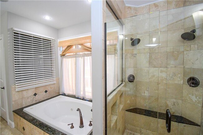 Building Photo - 4 Prichard Way NE