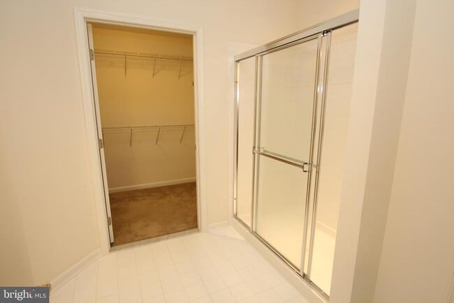 Building Photo - 36401 Ridgeshore Ln