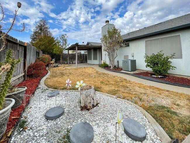 Building Photo - 8166 Morgan Hill Way