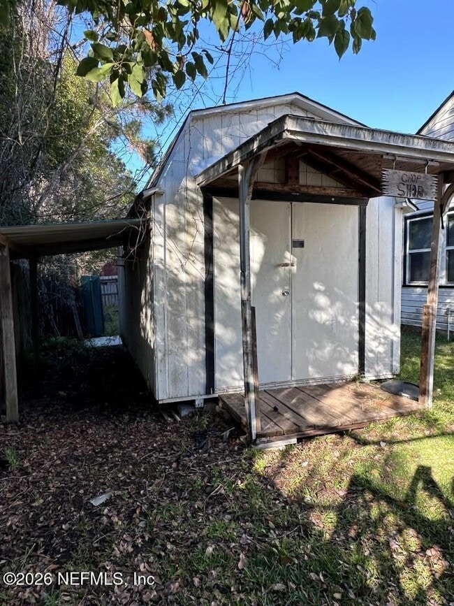 Building Photo - 1261 Montecello Dr