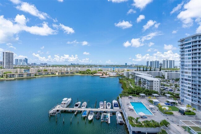 Building Photo - 18081 Biscayne Blvd