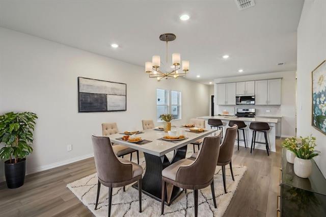 Building Photo - 115 Greenbriar Dr