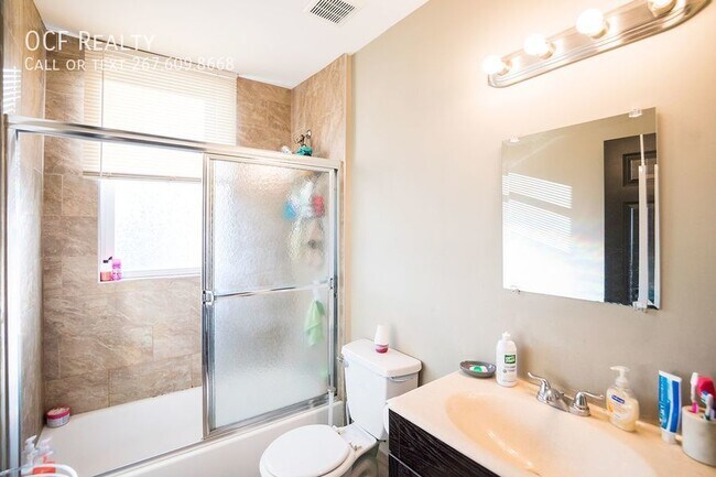 Building Photo - 5700 N 20th St