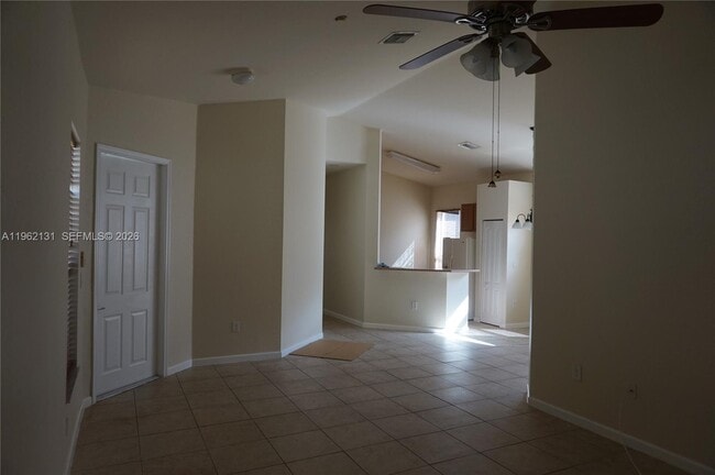 Building Photo - 3964 NE 11th Dr