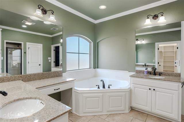 Building Photo - 297 Evangeline Creek Dr