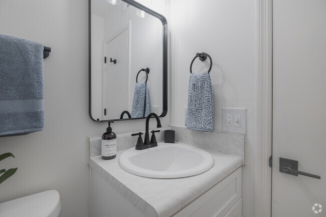 2BR, 1.5BA - 927SF - Half Bathroom - Mulberry Pond