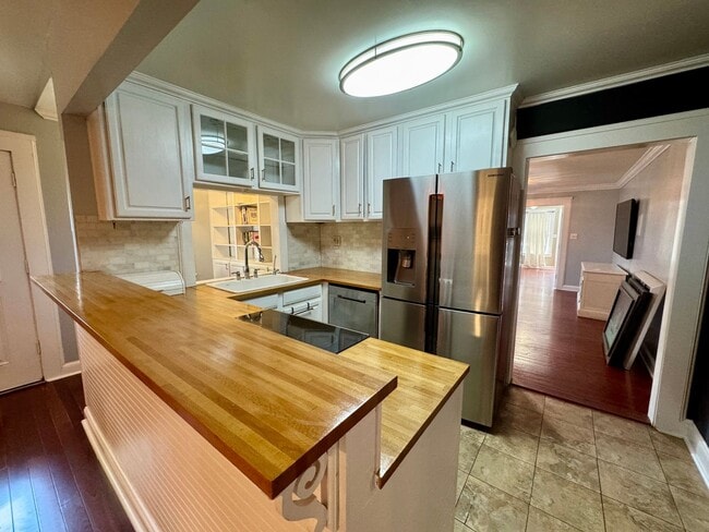 Building Photo - Great 3 Bed 2 Bath Home in Seminole Heights