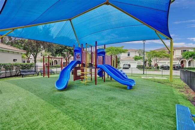 Building Photo - 760 NE 193rd Terrace