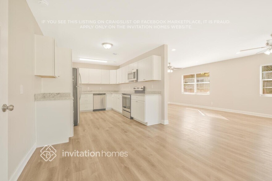Building Photo - 4560 Merrimac Ave