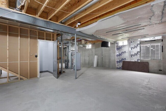 Building Photo - 215 Wyndemere Ln
