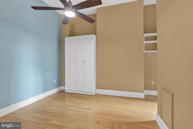 Building Photo - 1708 Pine St