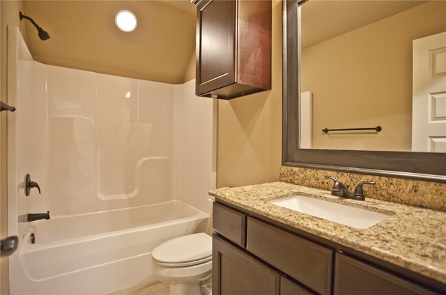 Building Photo - 3210 SW Stonepoint Ave