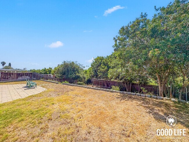 Building Photo - SD: 3BD/2BA Home in Oceanside with Private Backyard, Wood-Burning Stove & In-Unit Laundry