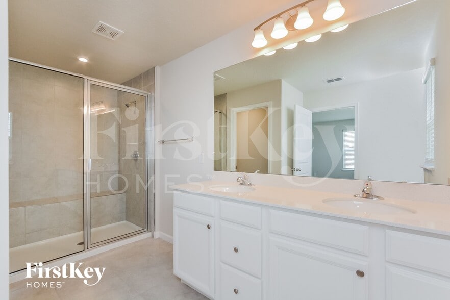 Building Photo - 3598 Lazy River Ter