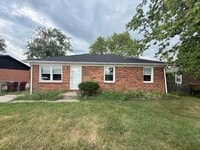 Building Photo - 408 Foxwood Dr