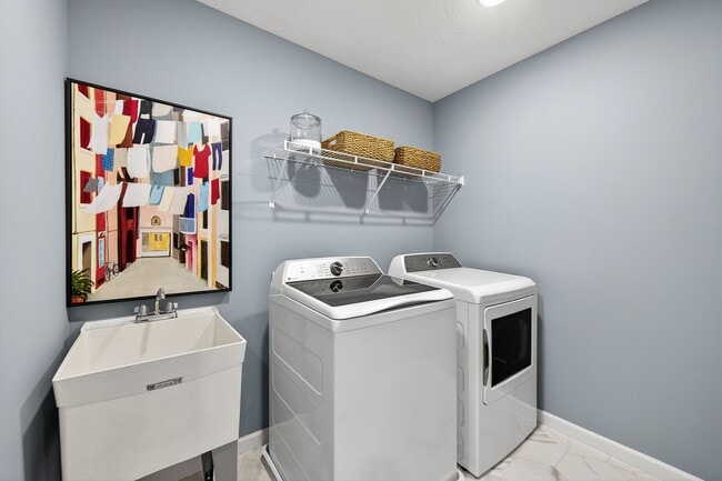 Building Photo - Grandview END UNIT townhome plan in Corcoran’s Hope Meadows community—a brand-new townhome develo...