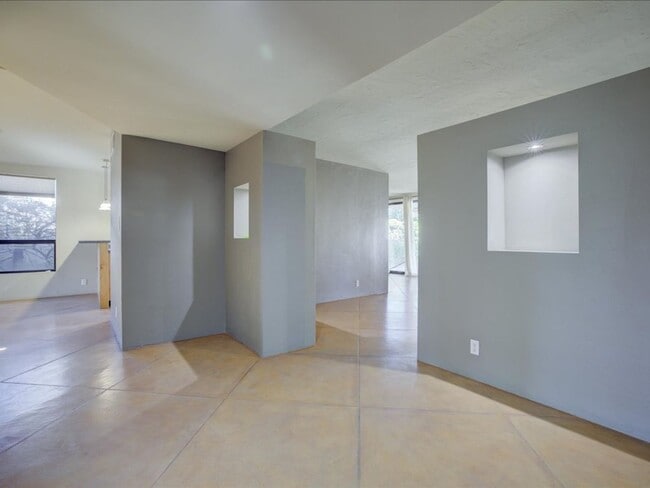 Building Photo - Stunning 4-Bedroom Home with Open Layout & Large Backyard!