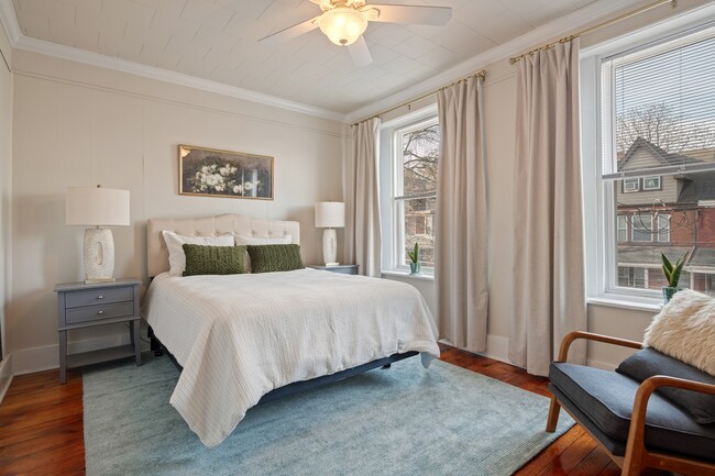 Building Photo - 537 N Mary St