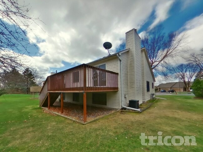 Building Photo - 4350 Thornhill Ln