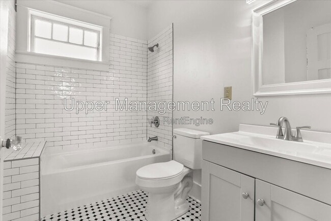 Building Photo - 5829 Clara St