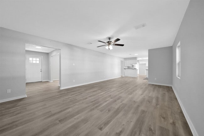 Building Photo - 13426 Balcrest Dr