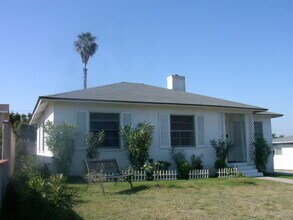 Building Photo - 2220-2222 Reo Drive