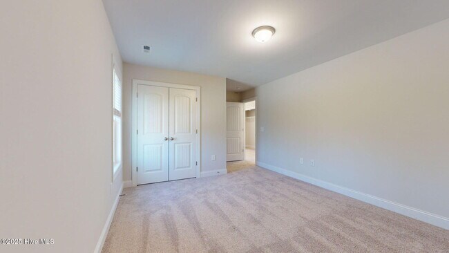 Building Photo - 358 N Ardsley Ln