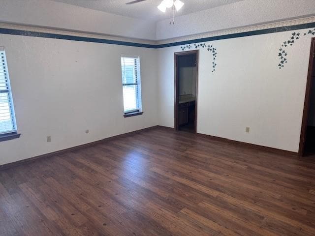 Building Photo - 4115 Holbrook Dr