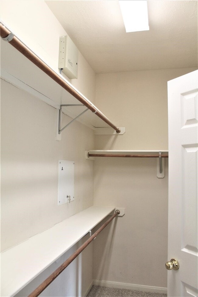 Building Photo - 71 N Brooksedge Cir