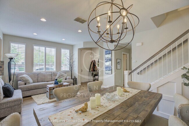 Building Photo - Upgraded Lincoln Crossing Oasis | Walking distance to MANY ammenities